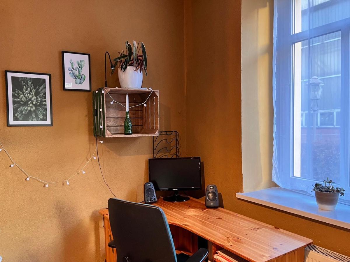 Gemutliche Oase - Tv, Beamer, Kuche Fur 4 Personen Apartment Дрезден Екстериор снимка