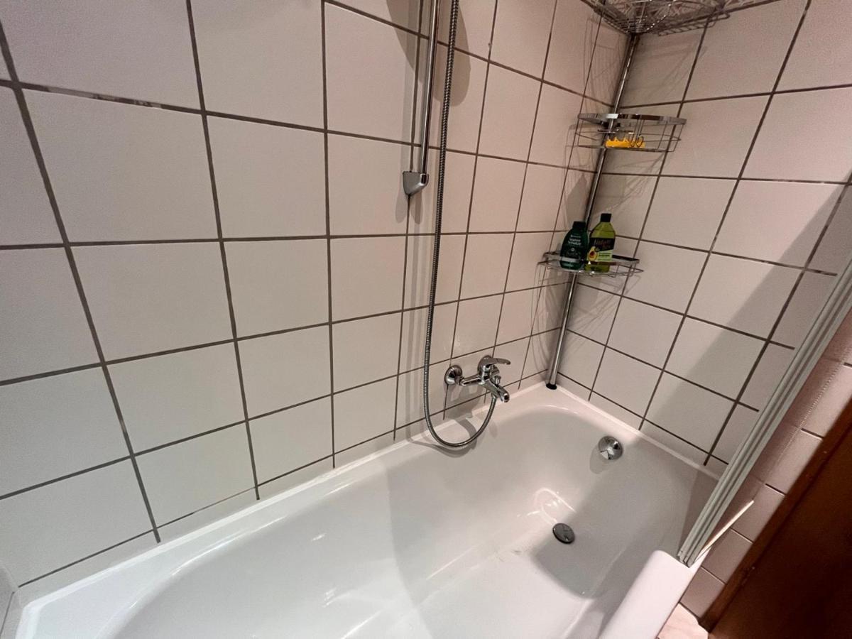 Gemutliche Oase - Tv, Beamer, Kuche Fur 4 Personen Apartment Дрезден Екстериор снимка